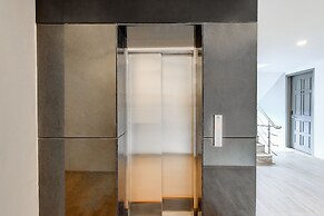 Hotel Aravali Inn & Banquet Hall