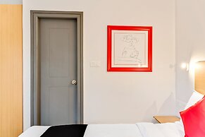 Capital O 61292 Manyata Sterling