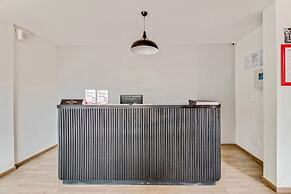 Capital O 61292 Manyata Sterling