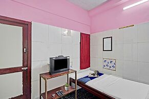 SPOT ON 45468 Kumarans Inn