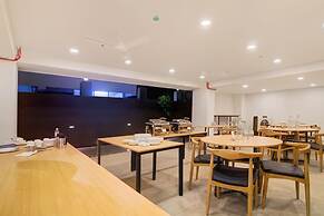 OYO Townhouse 177 Balewadi