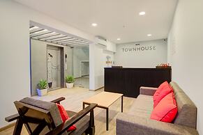 OYO Townhouse 177 Balewadi