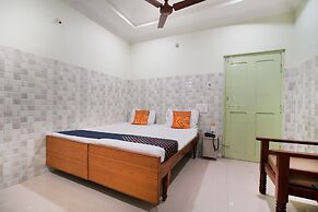 SPOT ON 38697 Hotel Sridhar