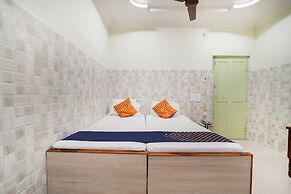 SPOT ON 38697 Hotel Sridhar