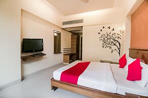 OYO 41076 Hotel Dhiraj Residency