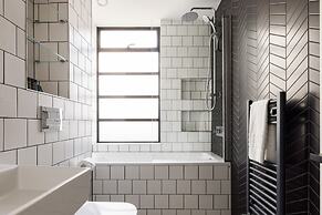 Hausd - Leicester Square