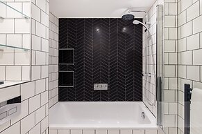 Hausd - Leicester Square