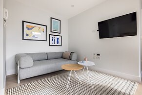 Hausd - Leicester Square