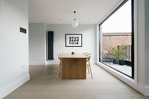 Hausd - Leicester Square