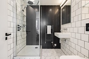 Hausd - Leicester Square