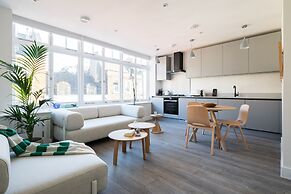 Hausd - Leicester Square