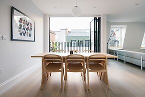 Hausd - Leicester Square