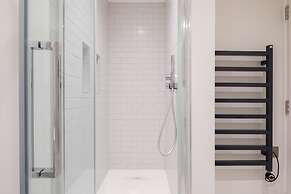 Hausd - Leicester Square