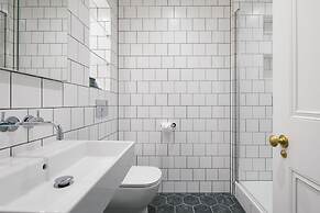 Hausd - Leicester Square