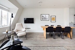 Hausd - Leicester Square