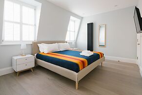 Hausd - Leicester Square