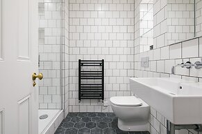 Hausd - Leicester Square