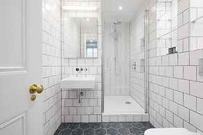 Hausd - Leicester Square