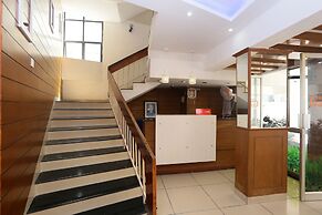 OYO 8220 Hotel Ganesh