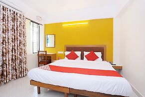 OYO 8220 Hotel Ganesh