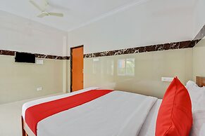 OYO 43308 Sri Sai Guru Comforts