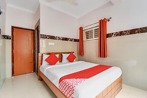 OYO 43308 Sri Sai Guru Comforts