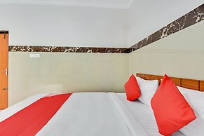 OYO 43308 Sri Sai Guru Comforts