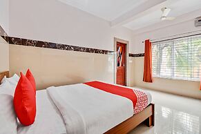 OYO 43308 Sri Sai Guru Comforts