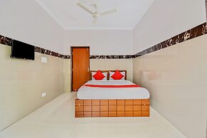 OYO 43308 Sri Sai Guru Comforts