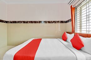 OYO 43308 Sri Sai Guru Comforts