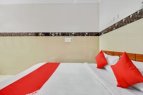 OYO 43308 Sri Sai Guru Comforts