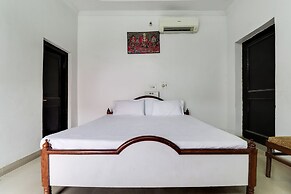 SPOT ON 42133 Hanuman Bagh