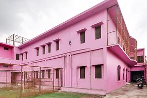 SPOT ON 42133 Hanuman Bagh