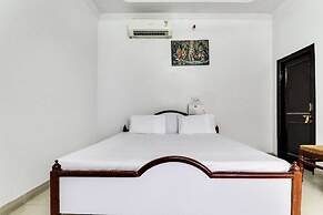 SPOT ON 42133 Hanuman Bagh