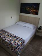 Hotel Street 50 Estadio