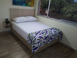 Hotel Street 50 Estadio