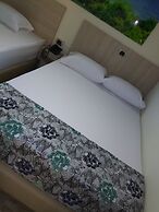 Hotel Street 50 Estadio