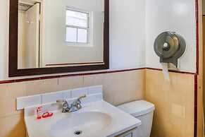 OYO Gateway Motel Las Vegas North Strip/Fremont St. Area