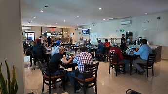 Hotel Maioris El Diez
