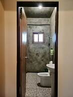 Ilakai Hostel - Adults Only