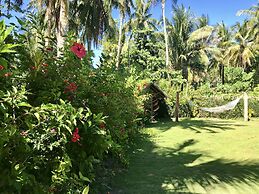 Ilakai Hostel - Adults Only