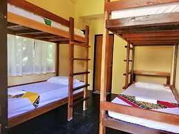 Ilakai Hostel - Adults Only