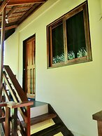 Ilakai Hostel - Adults Only