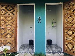 Ilakai Hostel - Adults Only