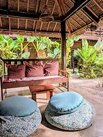 Ilakai Hostel - Adults Only