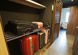 Condominium Shibuya Goten