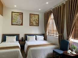 Duc Long Hotel
