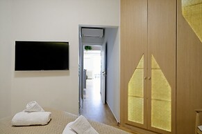 The Fancy Philosopher Apartment