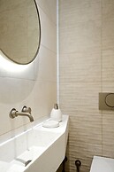 The Fancy Philosopher Apartment