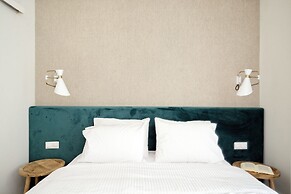 The Fancy Philosopher Apartment